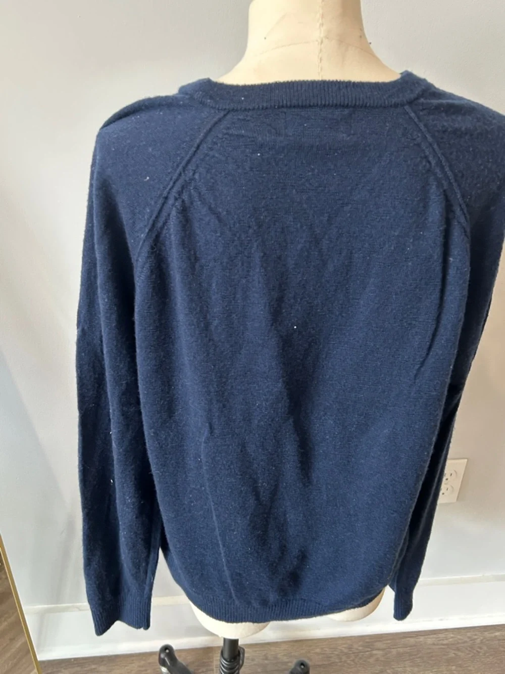 Banana‎ Republic Men's Navy Crewneck Sweater - Classic Knit